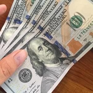 Meet your Posher, Hoang